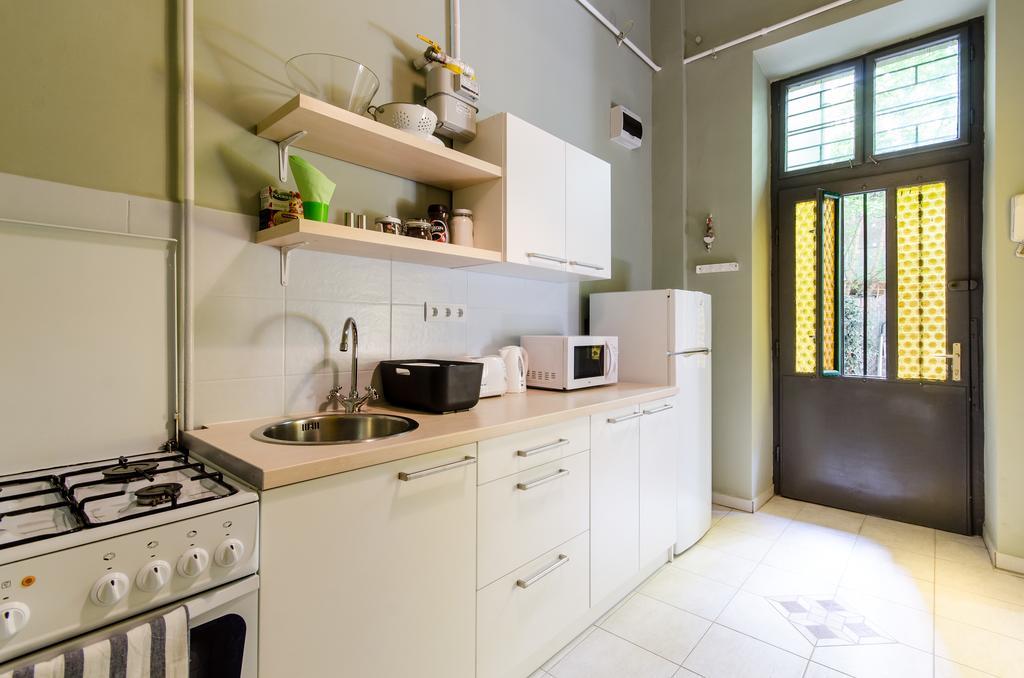 Curry Apartments Budapest Bagian luar foto