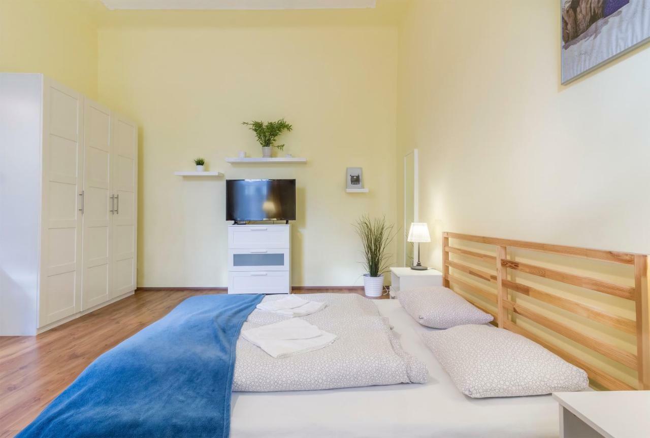 Curry Apartments Budapest Bagian luar foto